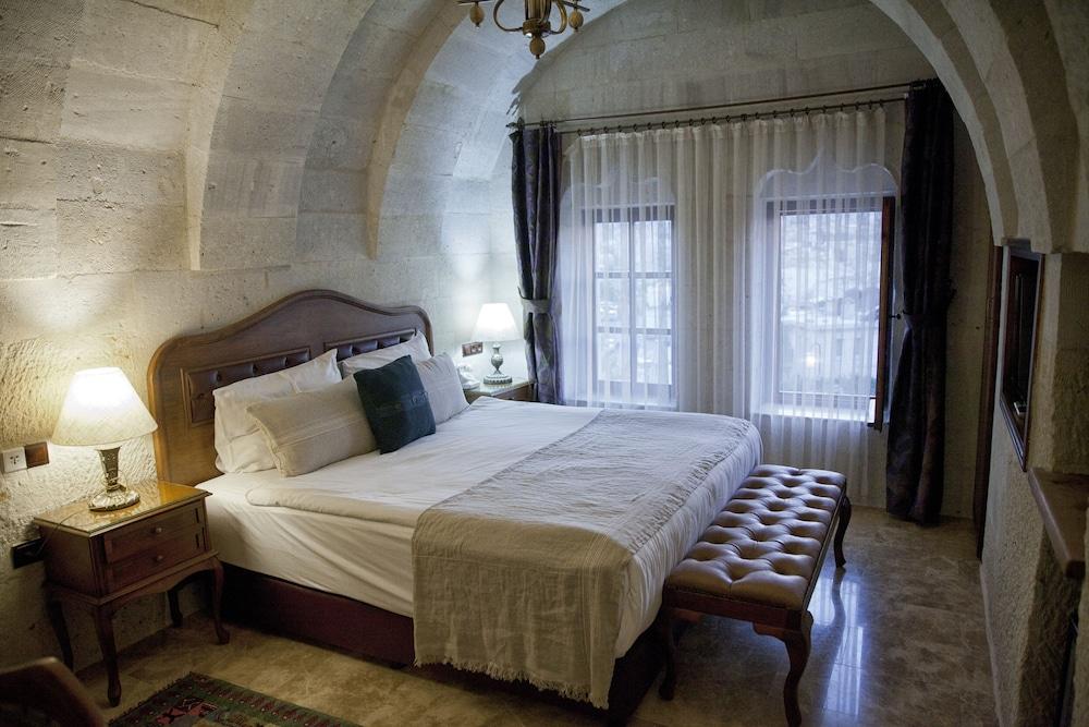 גורמה Artemis Cave Suites & Spa- Adults Only מראה חיצוני תמונה
