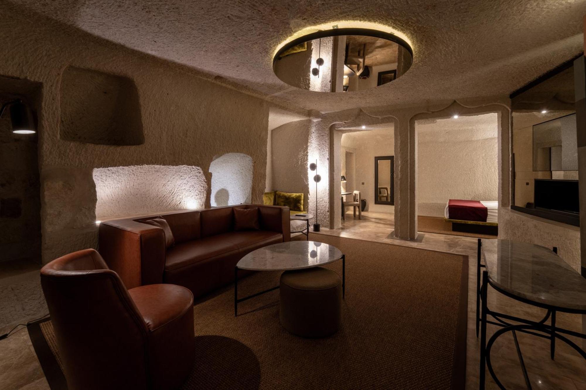 גורמה Artemis Cave Suites & Spa- Adults Only מראה חיצוני תמונה