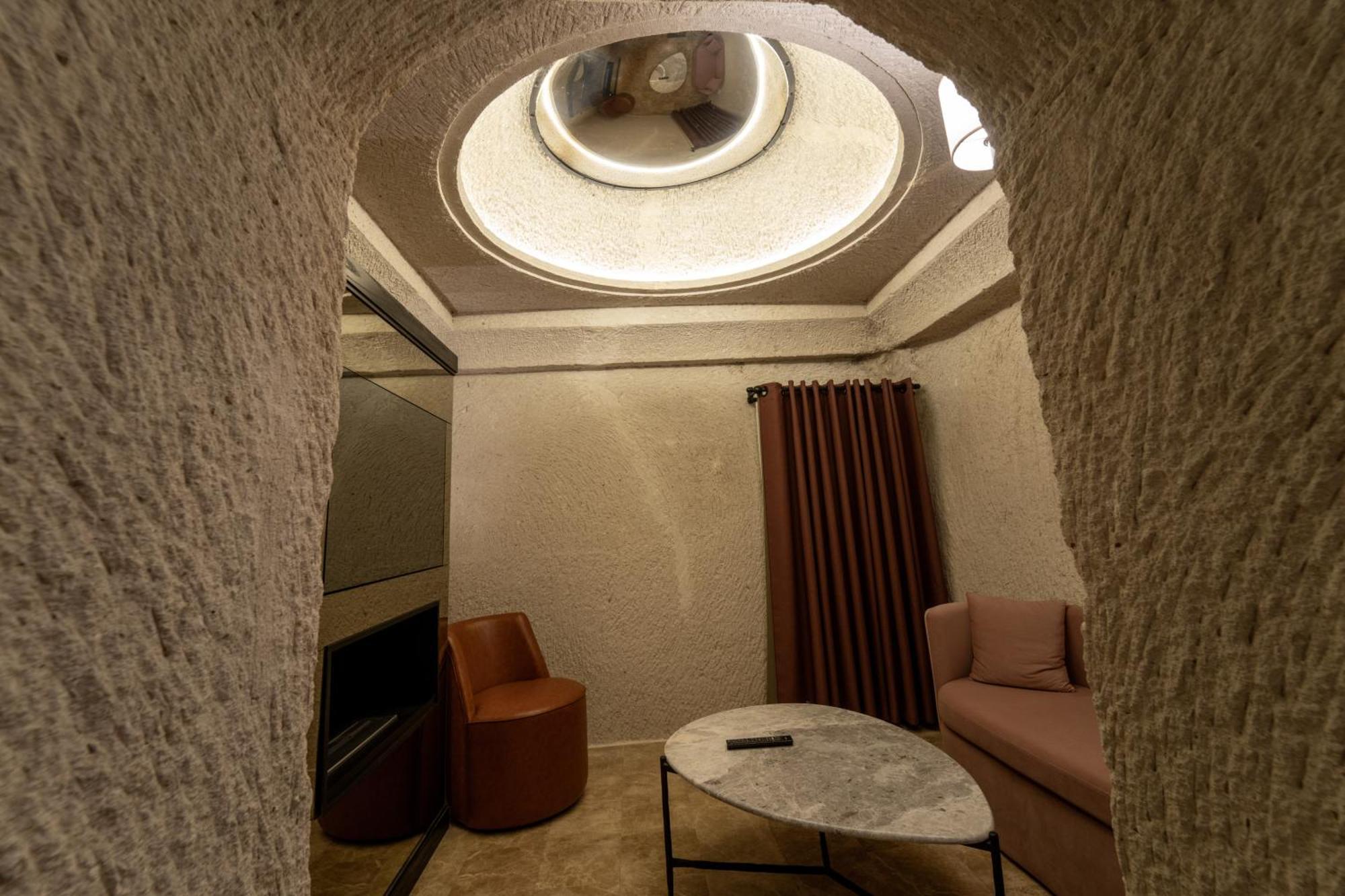 גורמה Artemis Cave Suites & Spa- Adults Only מראה חיצוני תמונה