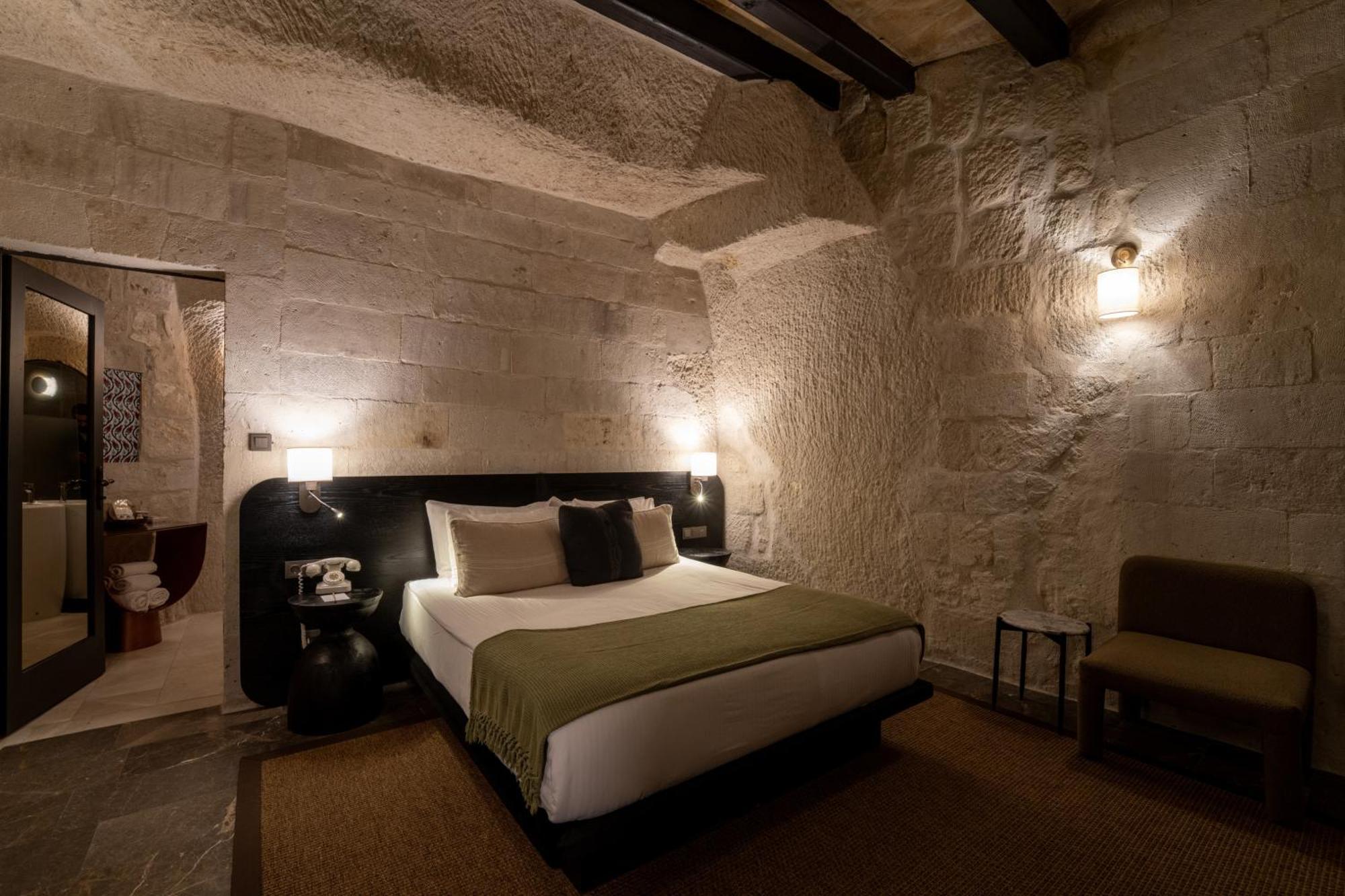 גורמה Artemis Cave Suites & Spa- Adults Only מראה חיצוני תמונה