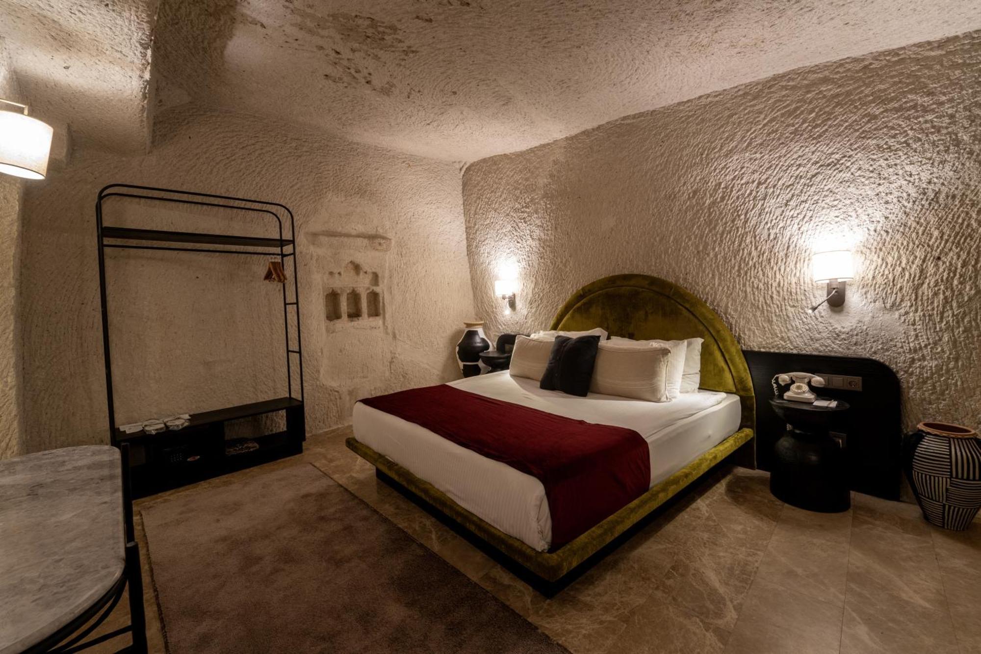 גורמה Artemis Cave Suites & Spa- Adults Only מראה חיצוני תמונה