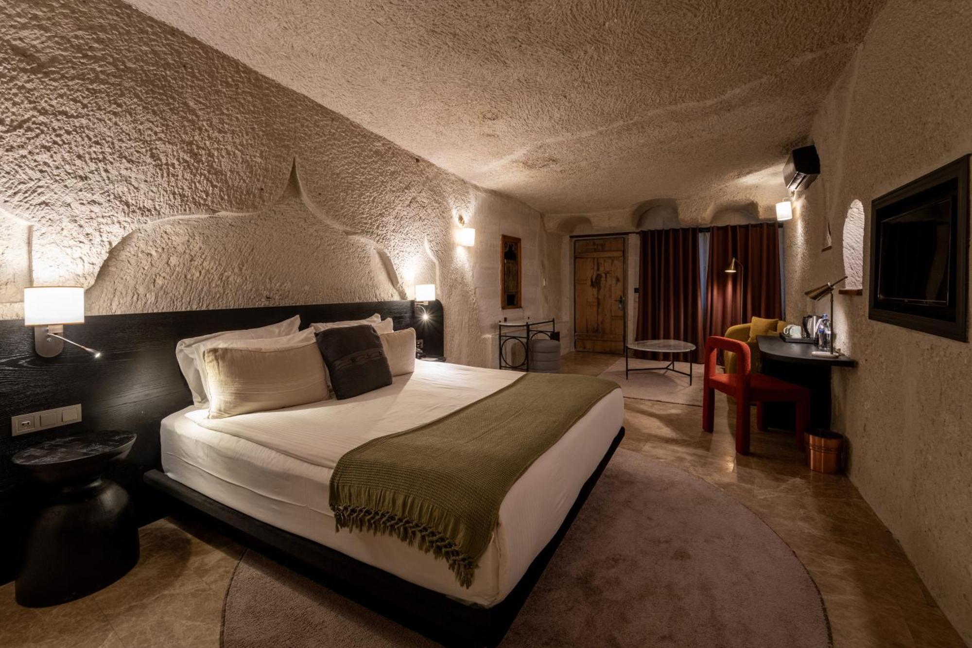 גורמה Artemis Cave Suites & Spa- Adults Only מראה חיצוני תמונה